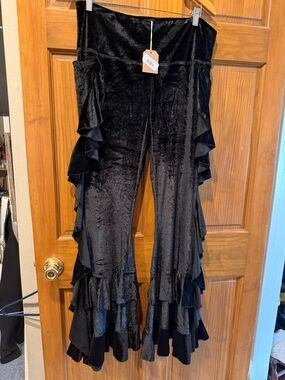 NWT! Sz l/xl A Rare Bird Black Velvet Ruffle Flare Pants - Women
